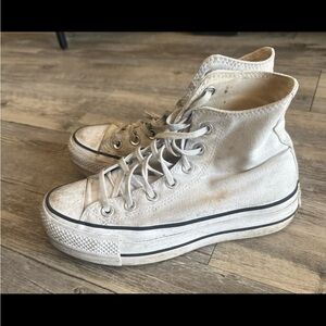 High-Top Platform Converse in White